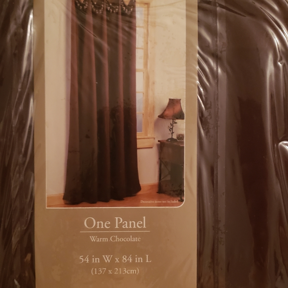 Curtains - Picture 4 of 5